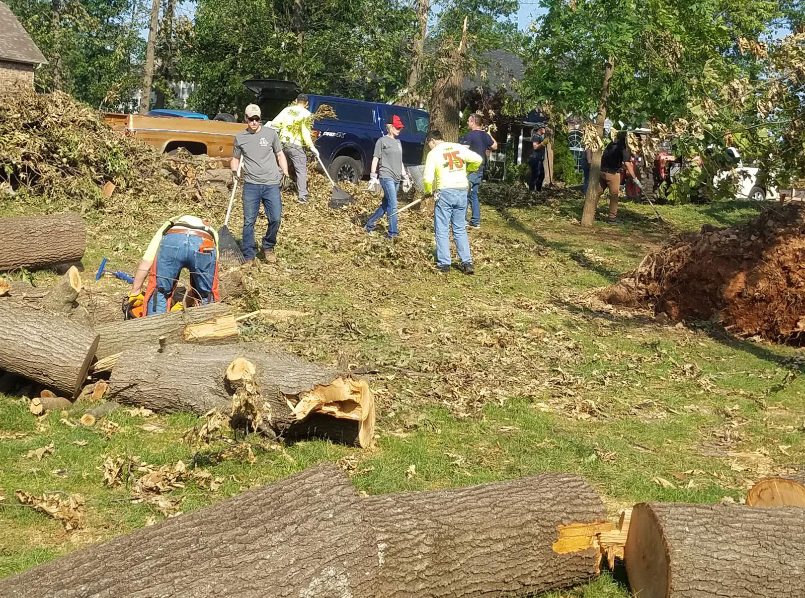 Carl Junction Tornado Cleanup May 28, 2019