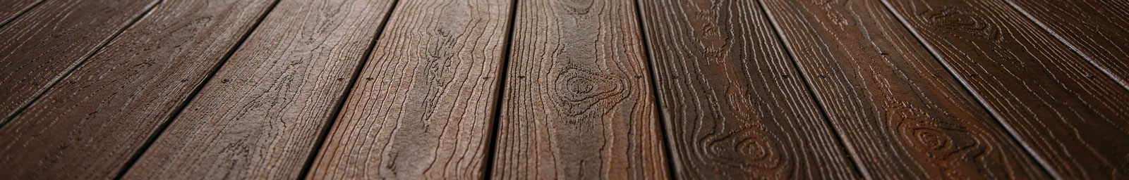 Envision Decking - Rustic Walnut deep grain Envision Decking - Rustic Walnut deep grain