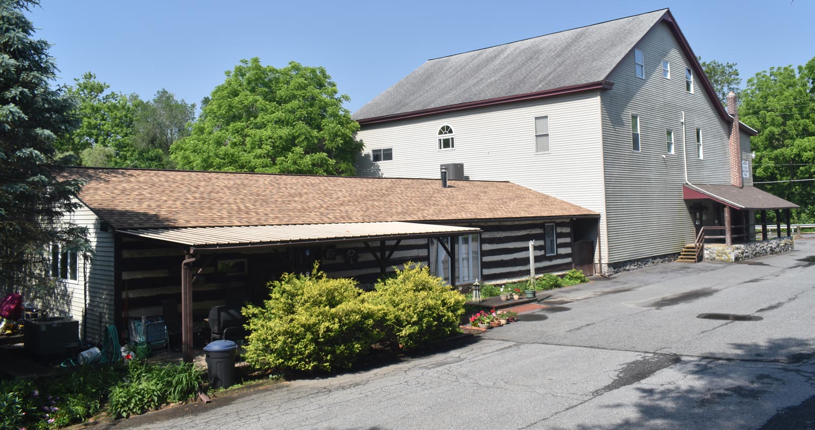 Evans Country Mill - Covered Porch