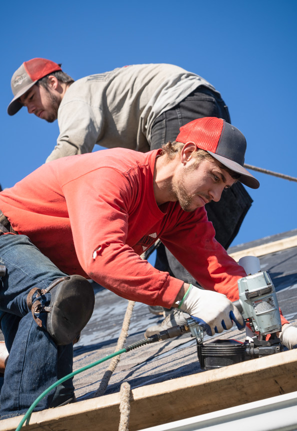 Mayberry Construction and TAMKO - #GivingTuesday - Installing Shingles (thumb)