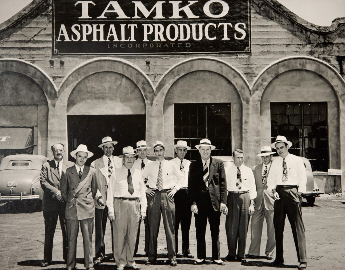 TAMKO Asphalt Products - Employees Group Shot